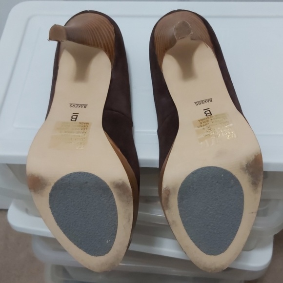 Shoes - Picture 3 of 6